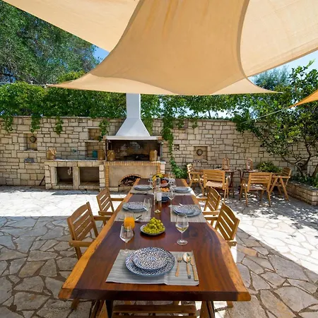 Nova Villa *